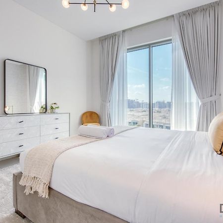 Notable 2Br At Sobha Hartland Greens Mbr City By Deluxe Holiday Homes Dubái Exterior foto