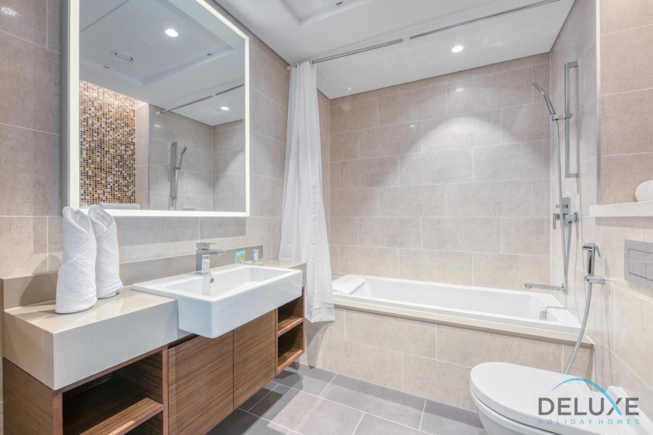 Notable 2Br At Sobha Hartland Greens Mbr City By Deluxe Holiday Homes Dubái Exterior foto