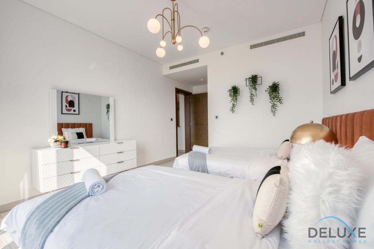 Notable 2Br At Sobha Hartland Greens Mbr City By Deluxe Holiday Homes Dubái Exterior foto
