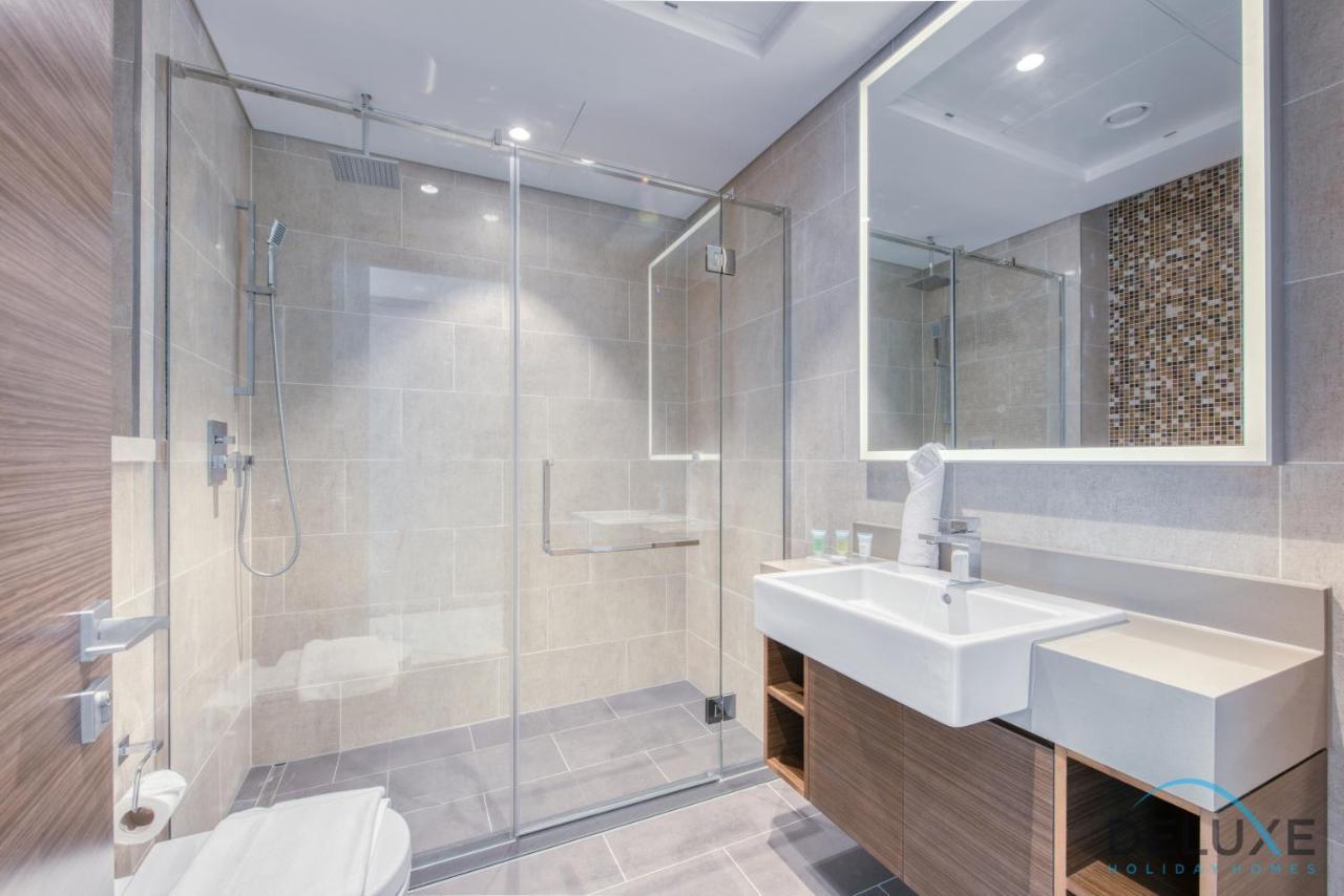 Notable 2Br At Sobha Hartland Greens Mbr City By Deluxe Holiday Homes Dubái Exterior foto
